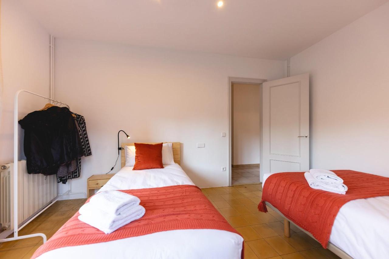 Bravissimo El Lleo, Bright 4-Bedroom Apartment Gerona Buitenkant foto