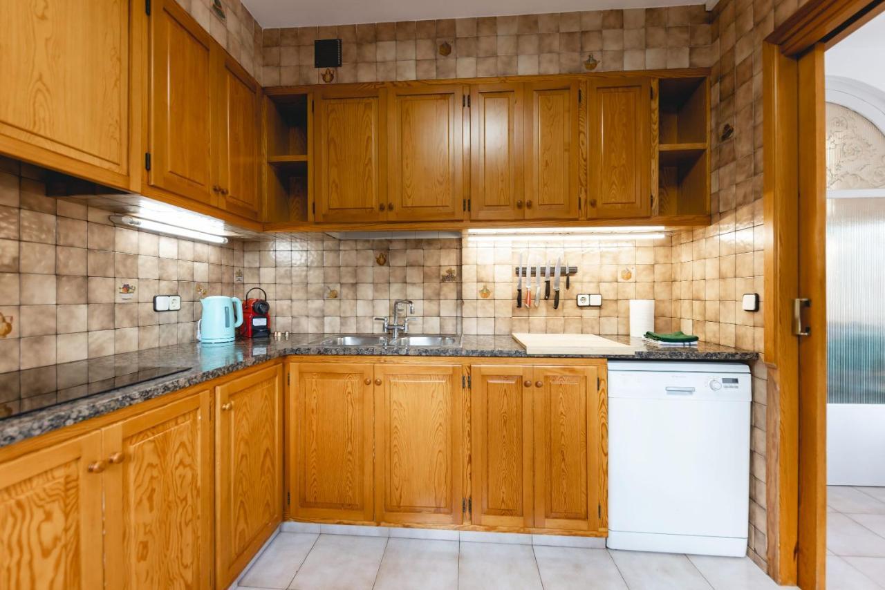 Bravissimo El Lleo, Bright 4-Bedroom Apartment Gerona Buitenkant foto