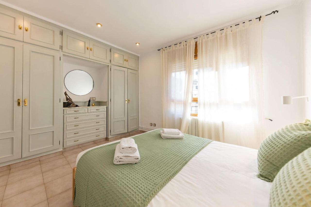 Bravissimo El Lleo, Bright 4-Bedroom Apartment Gerona Buitenkant foto